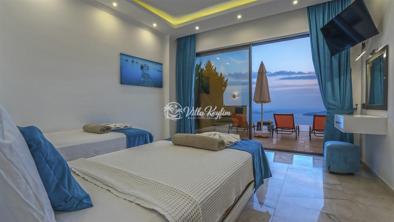 Villa Royal — 63