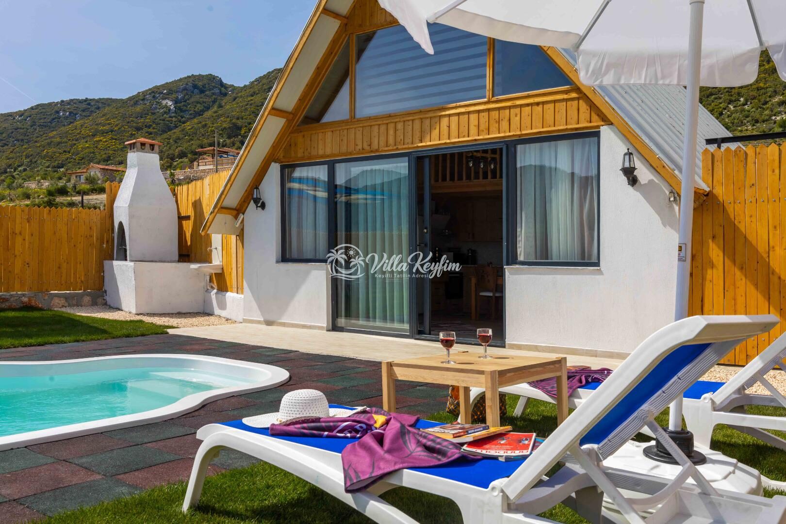 Villa Mentes — 11