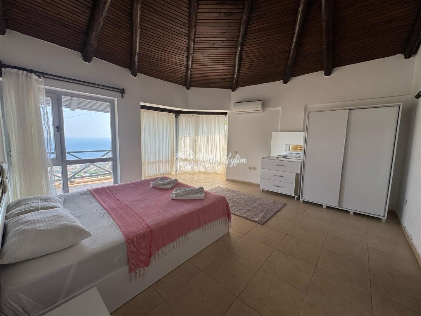 Villa Ruby — 25