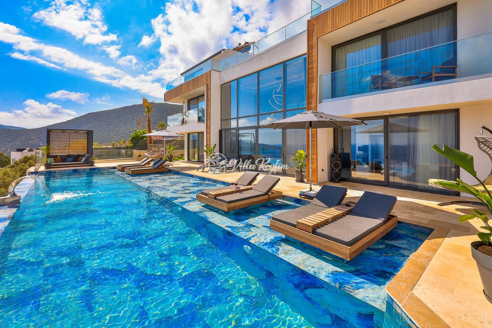 Villa Royal Life — 3
