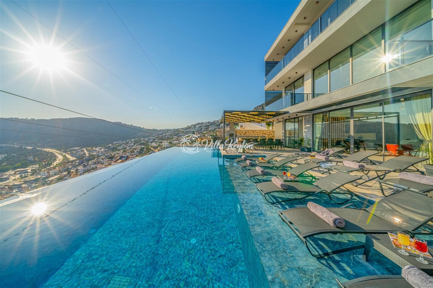 Villa Grey Falcon — 15