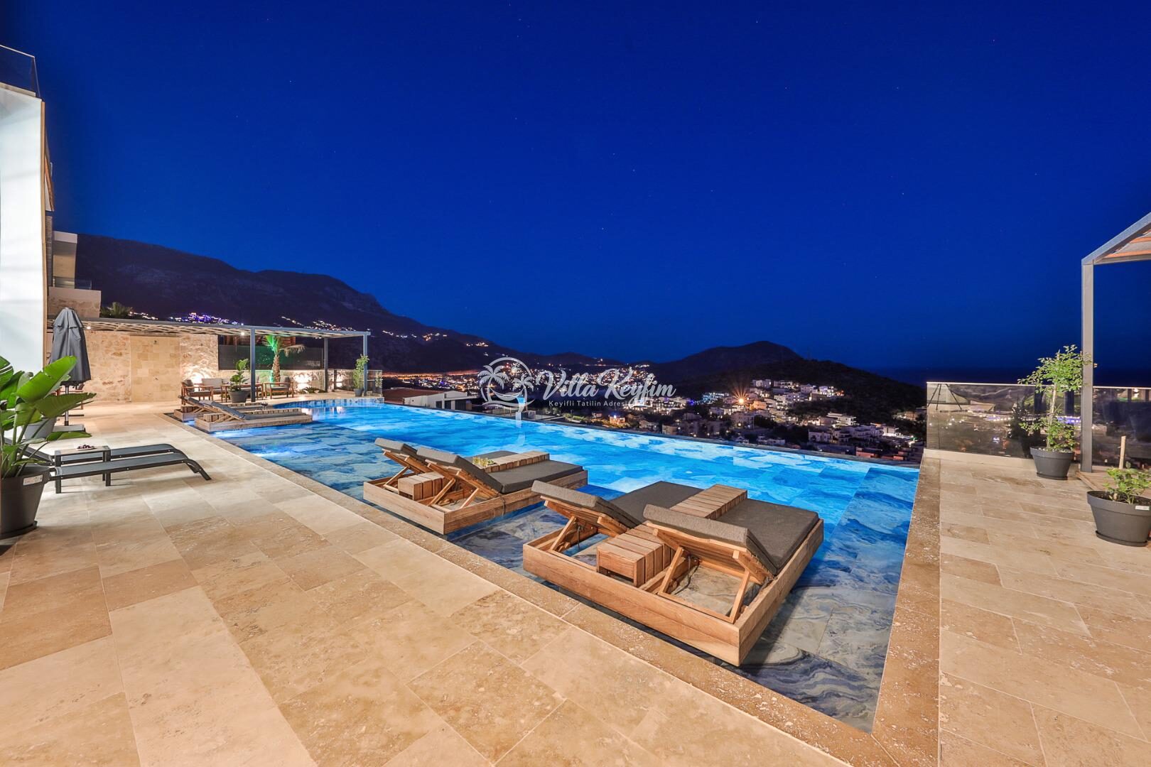 Villa Royal Life — 29