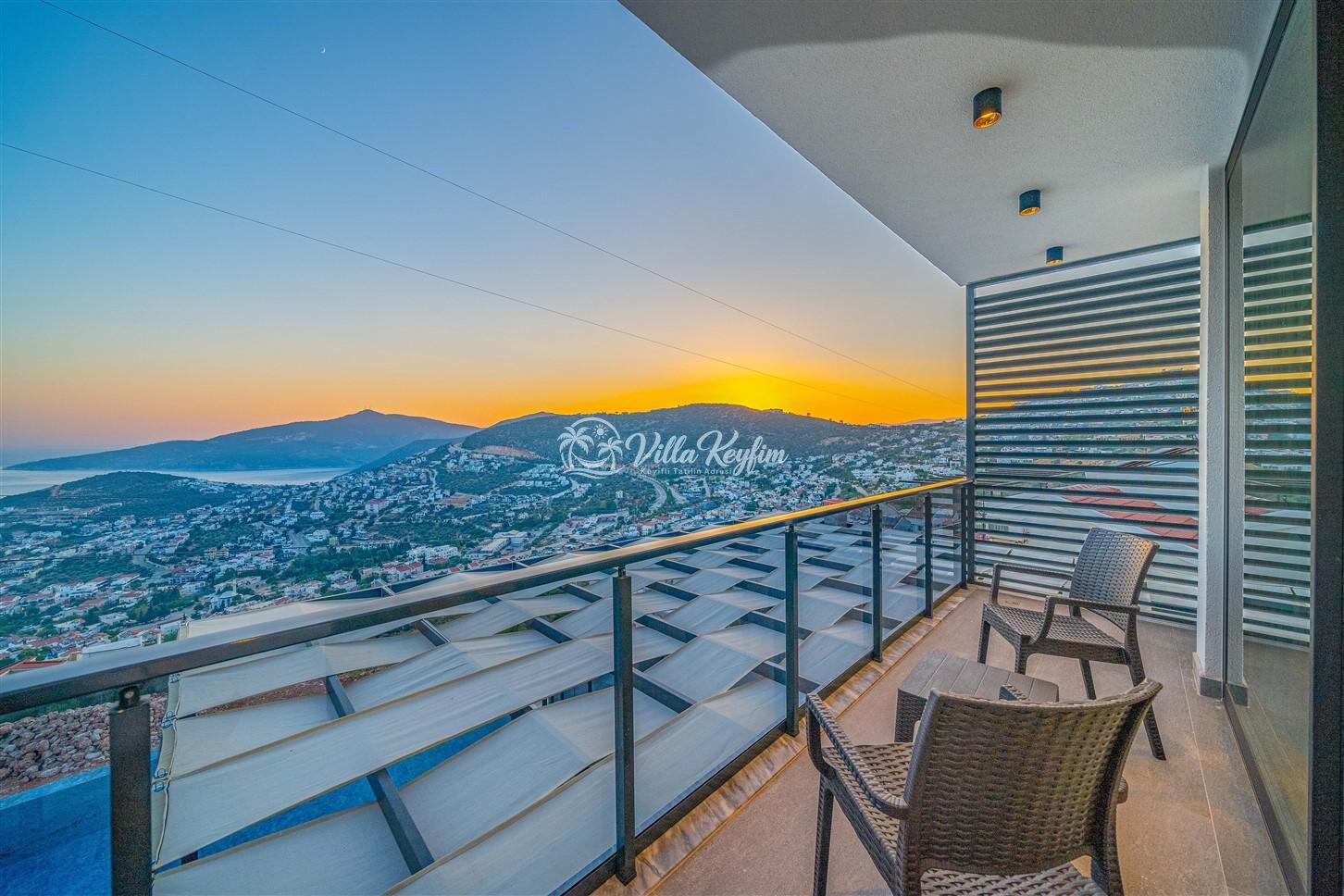 Villa Grey Falcon — 40