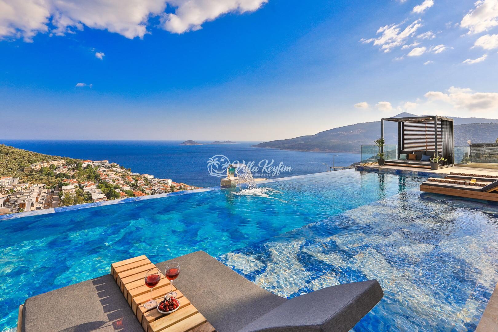 Villa Royal Life — 88