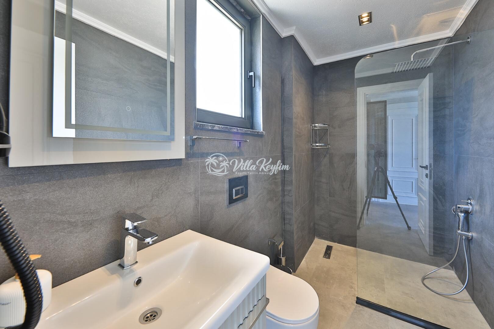 Villa Royal Life — 121