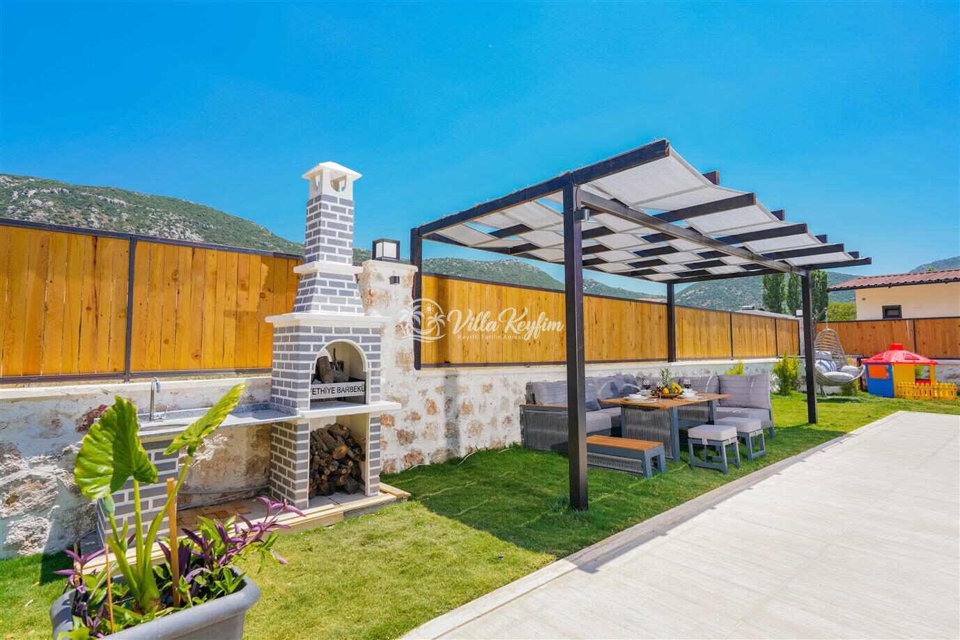 Villa Aslan Bezirgan — 12