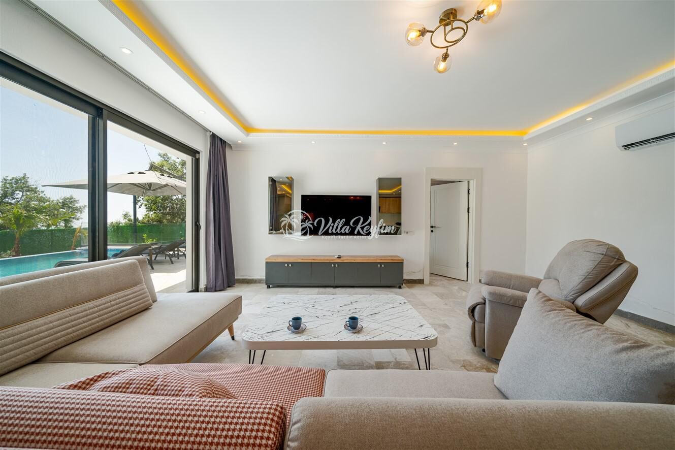 Villa Mira Trio 2 — 51