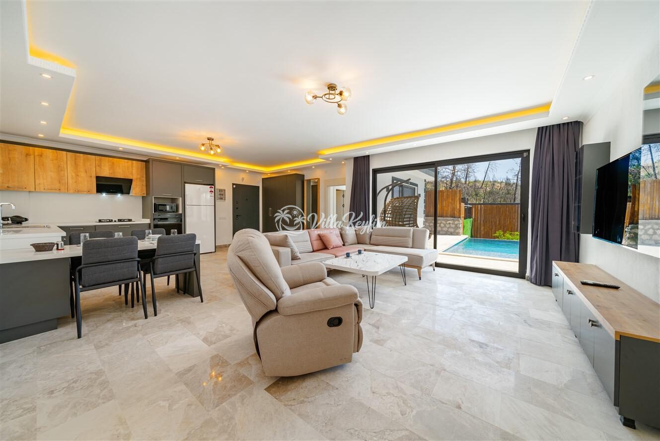 Villa Mira Trio 2 — 53