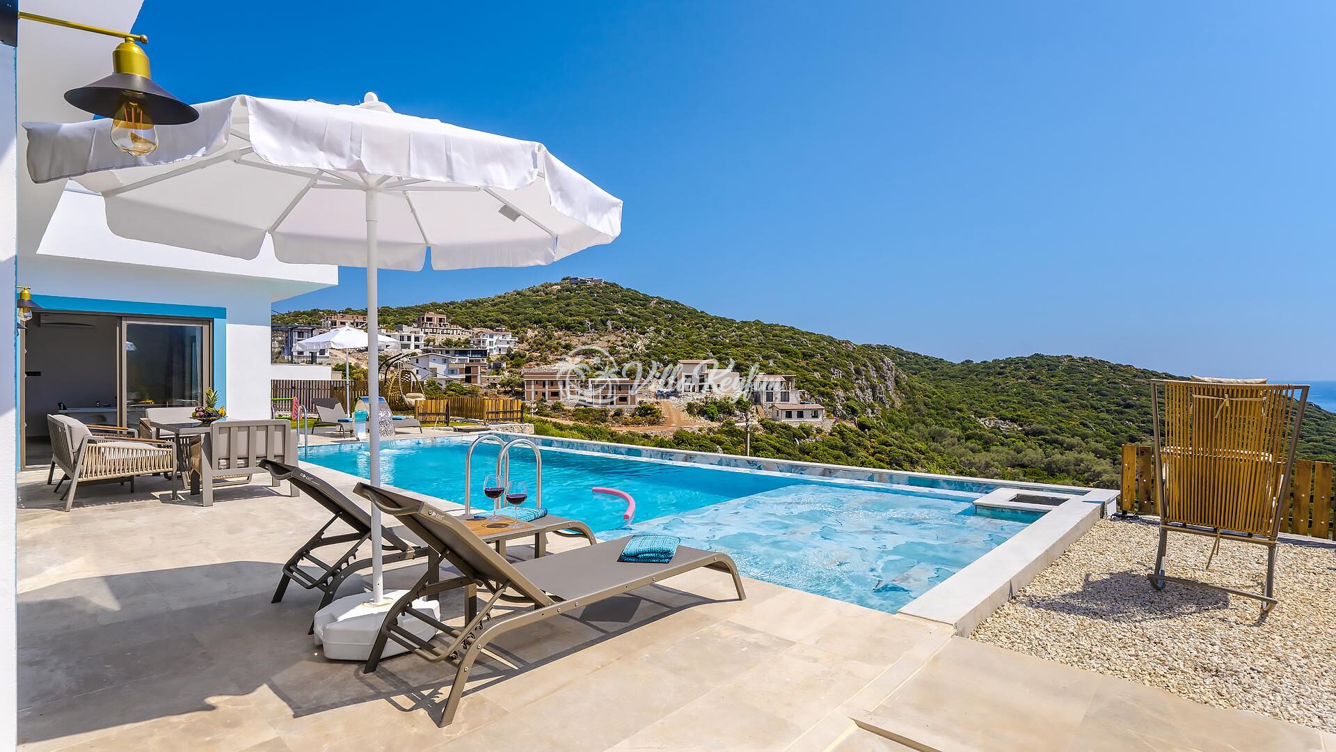 Villa Nevra — 22