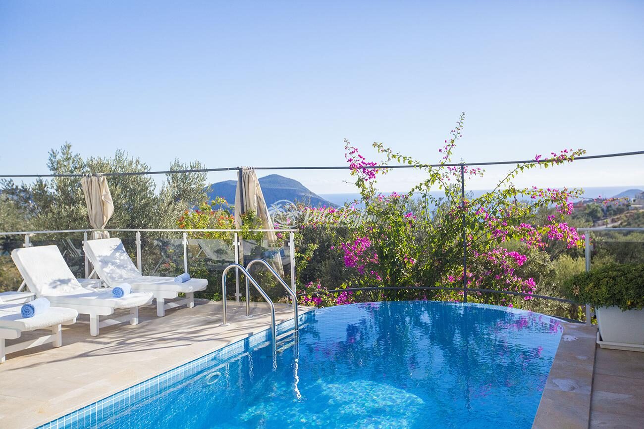 Villa Manolya — 2