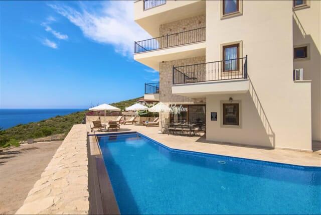 Villa Sarafin — 1