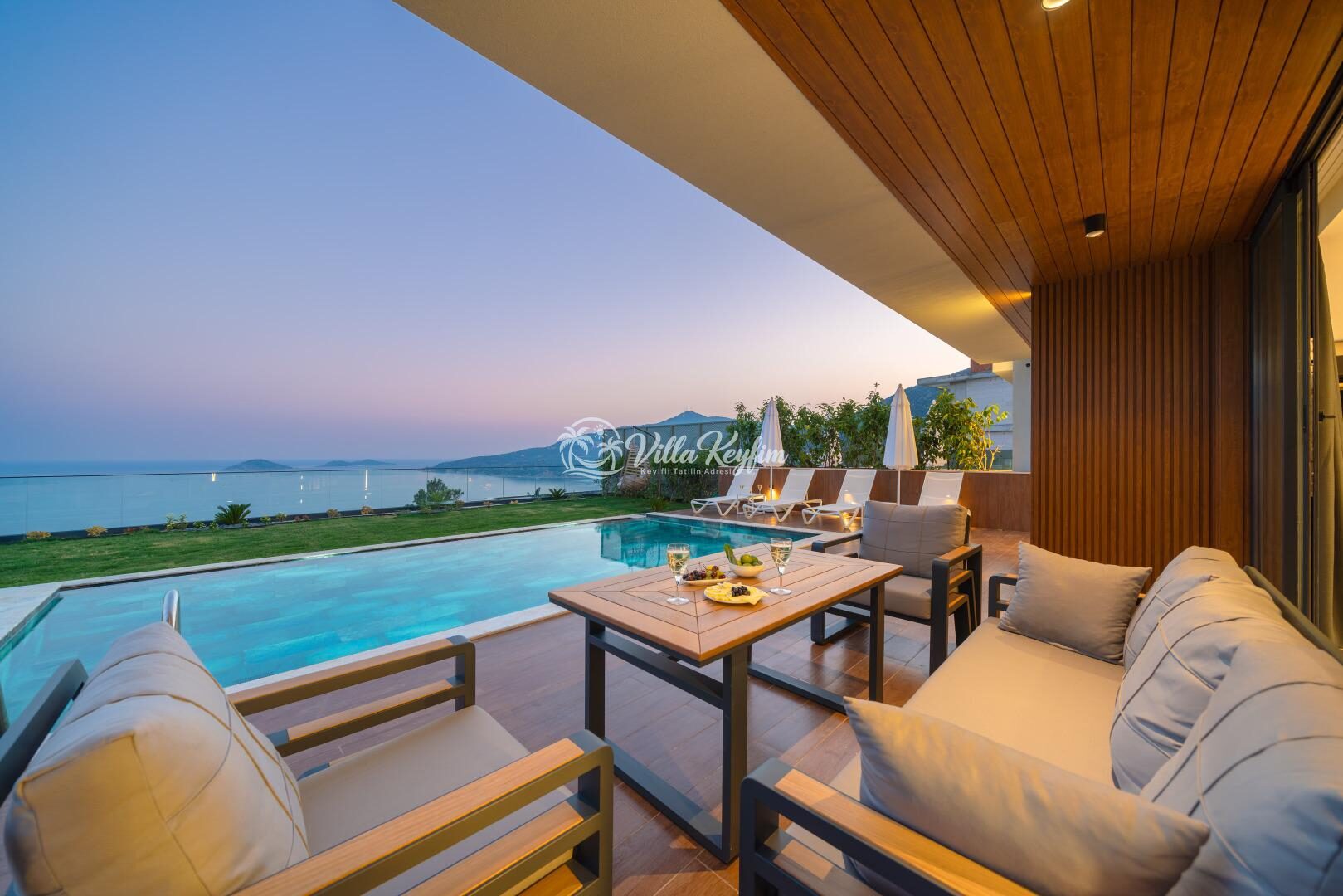 Villa Aura B — 25