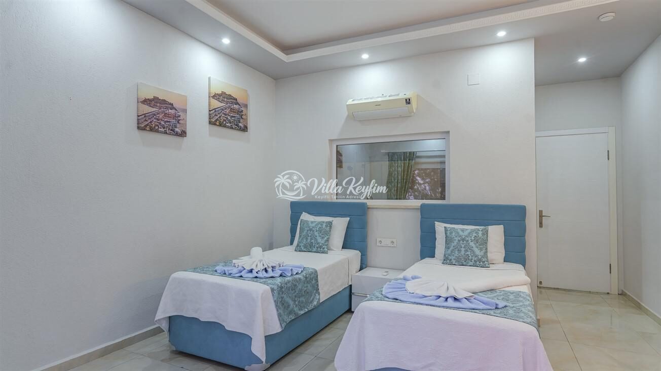 Villa Peri — 48