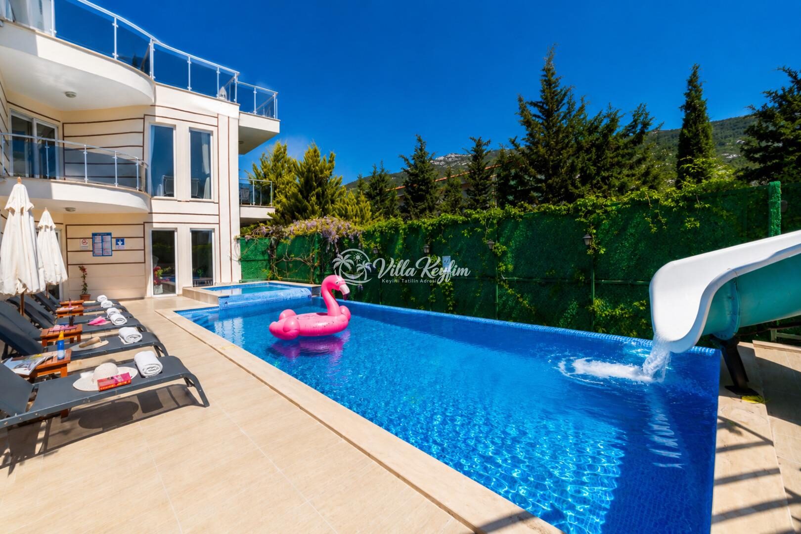 Villa Disney 3 — 4