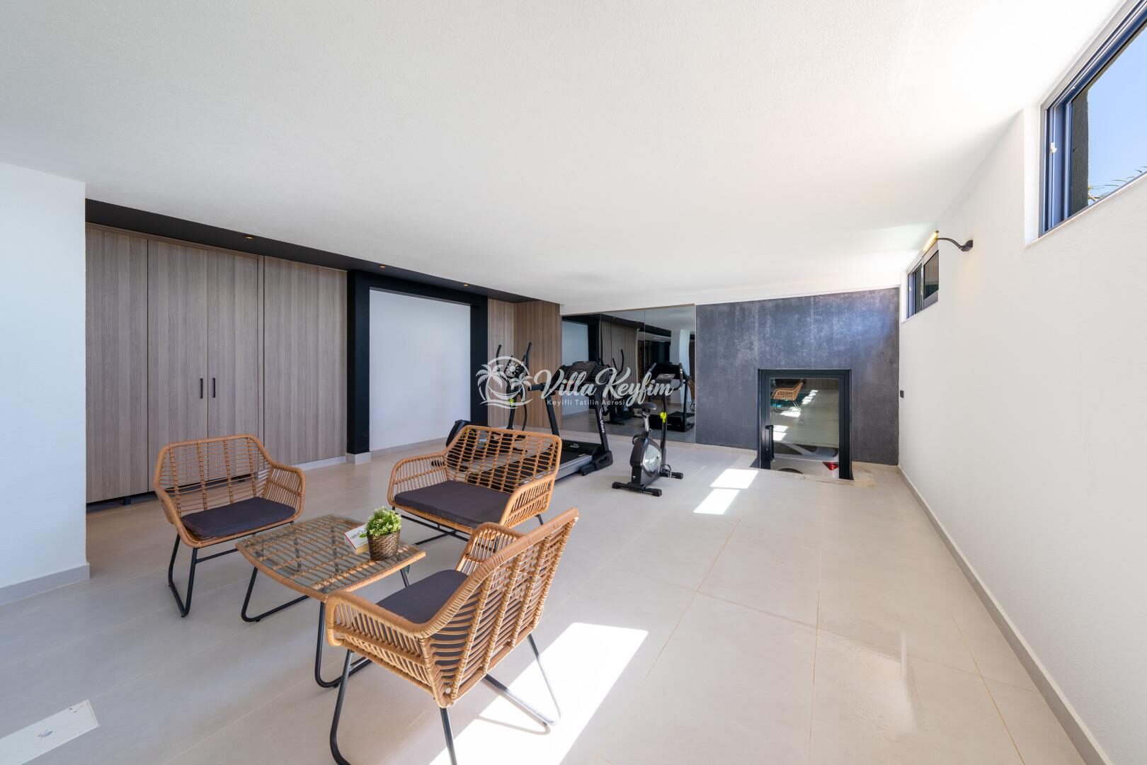 Villa Safran Flower — 59