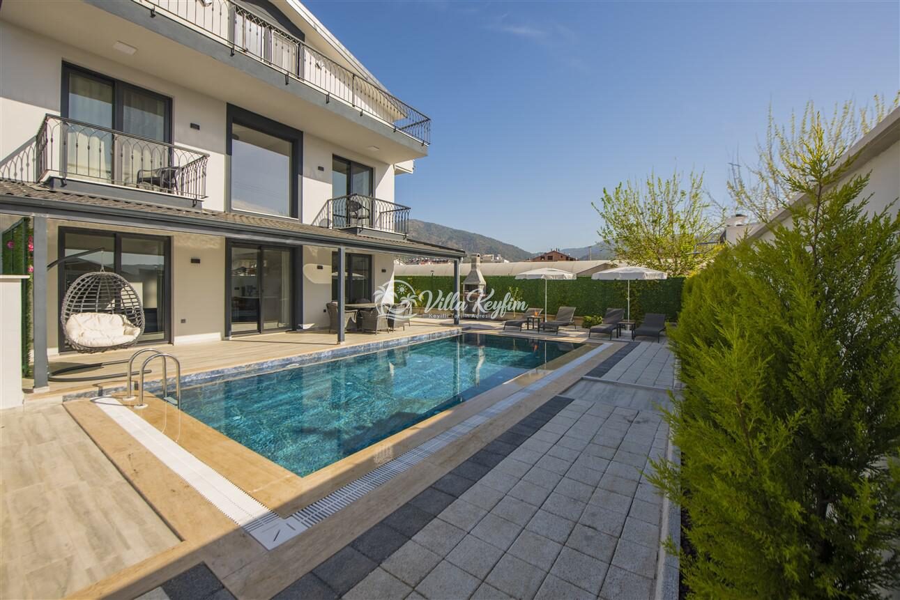 Villa Malibu — 19