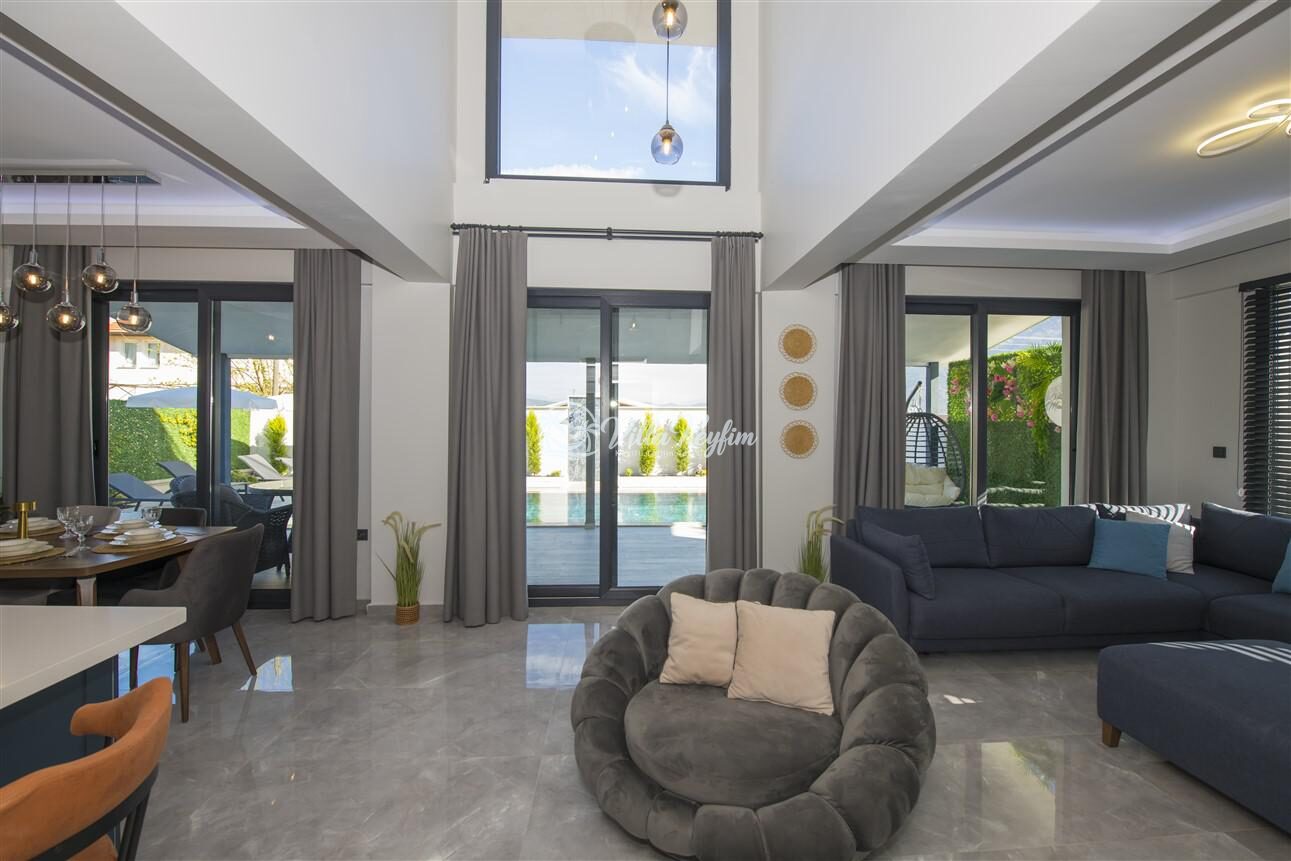Villa Malibu — 31