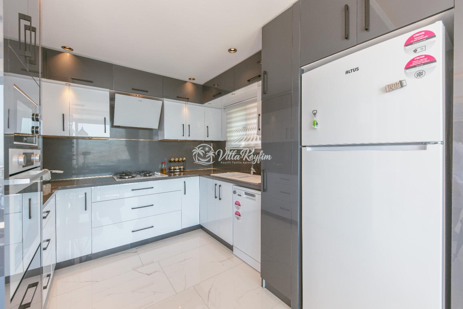 Villa Xanadu — 49