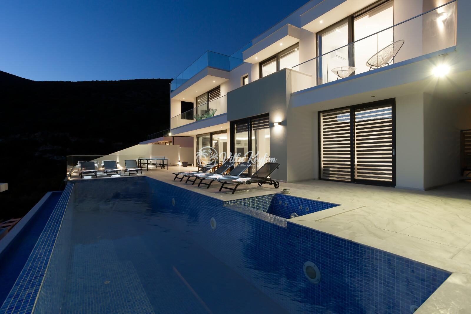Villa Seascape — 1