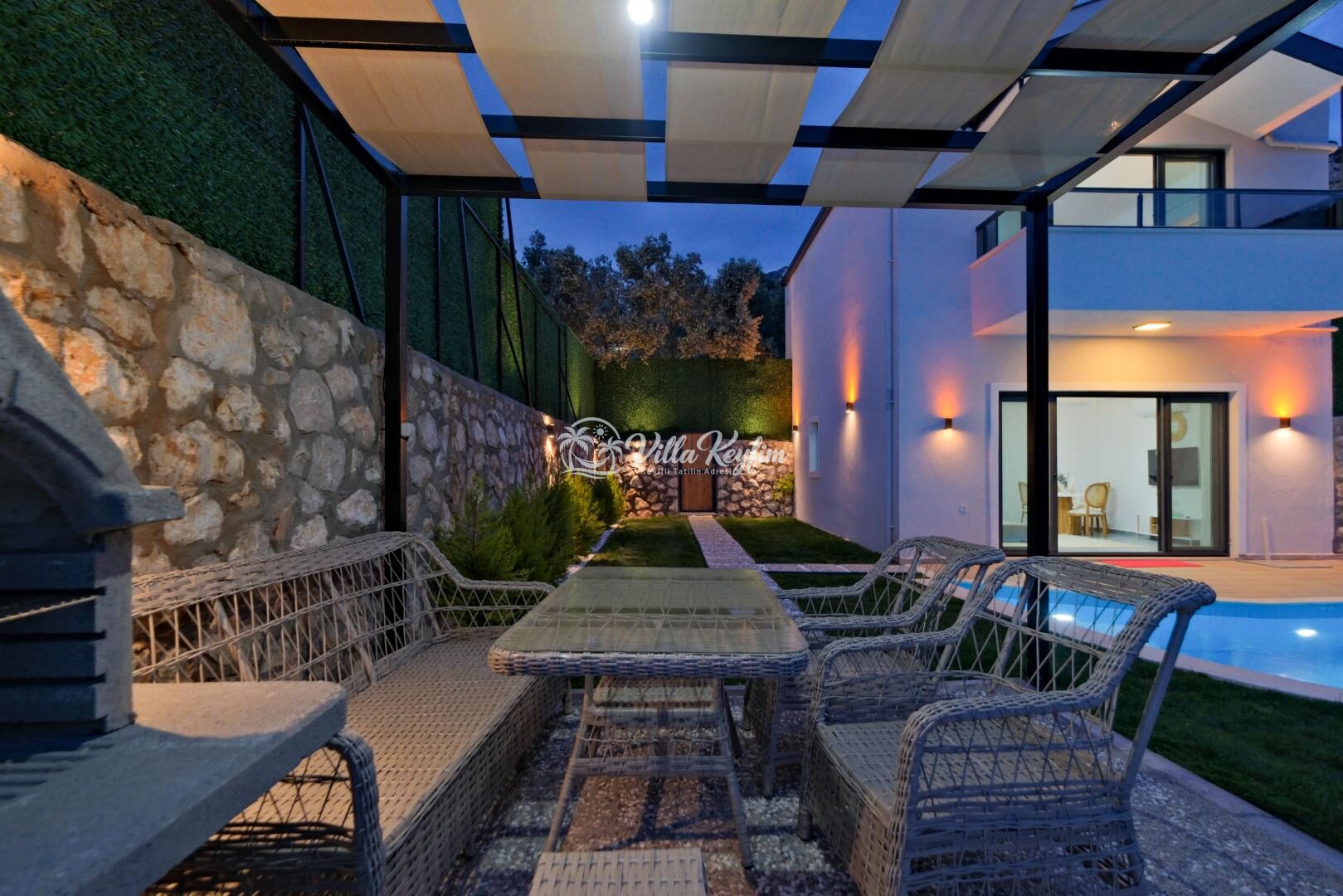 Villa Luna — 6