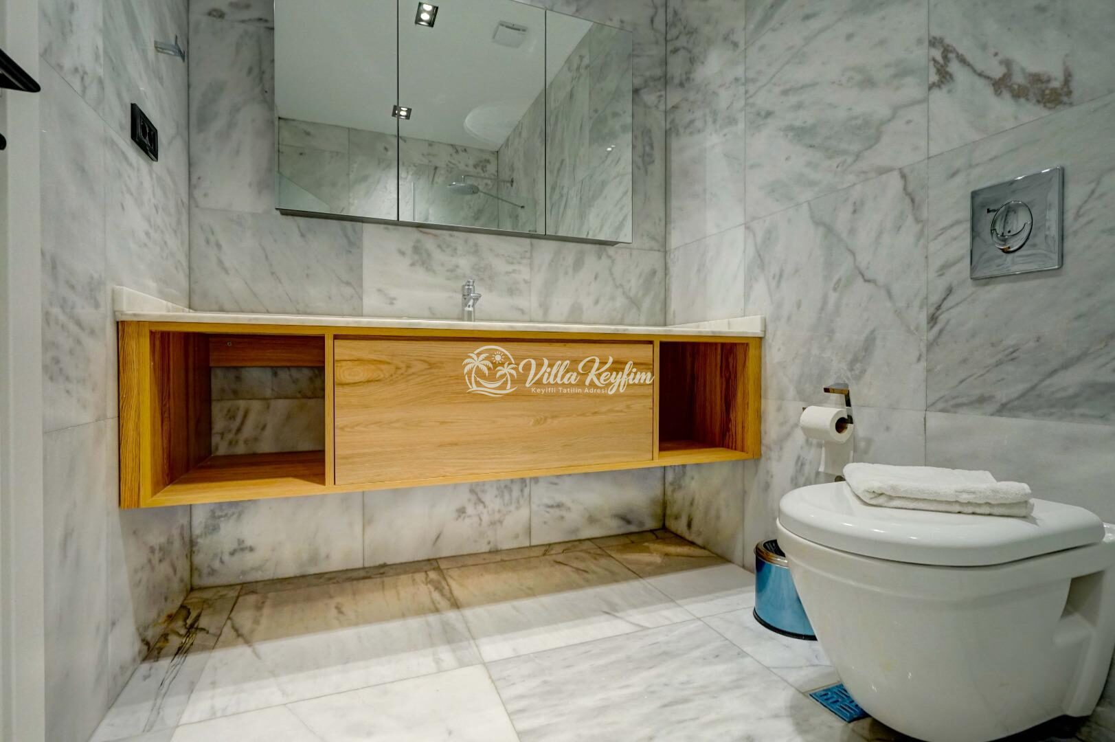 Villa Mercury 9 — 23