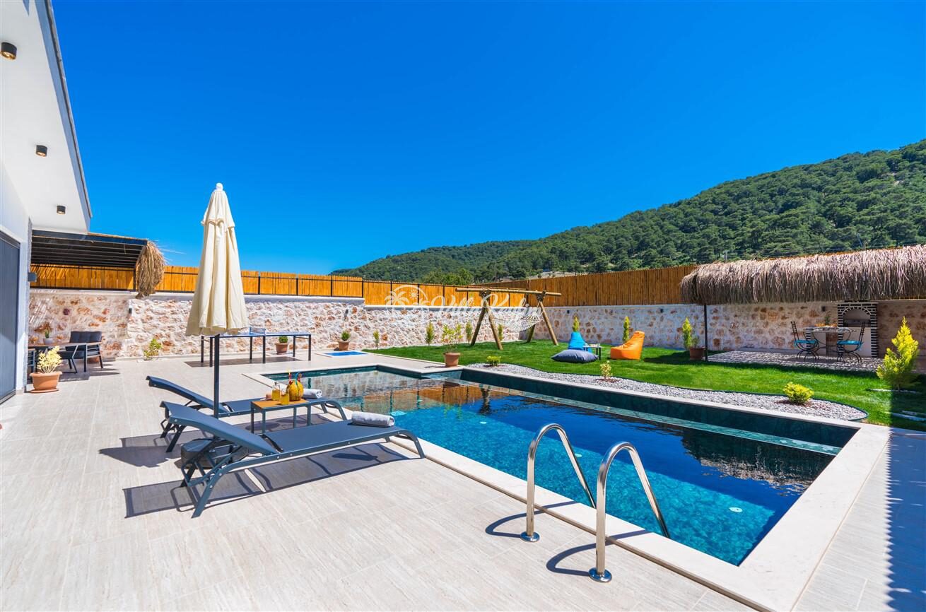 Villa Apollon — 16