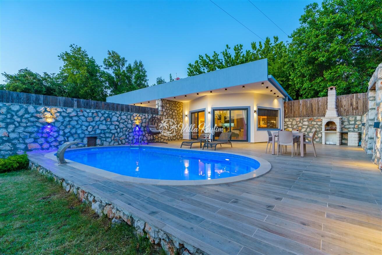 Villa Yek — 1