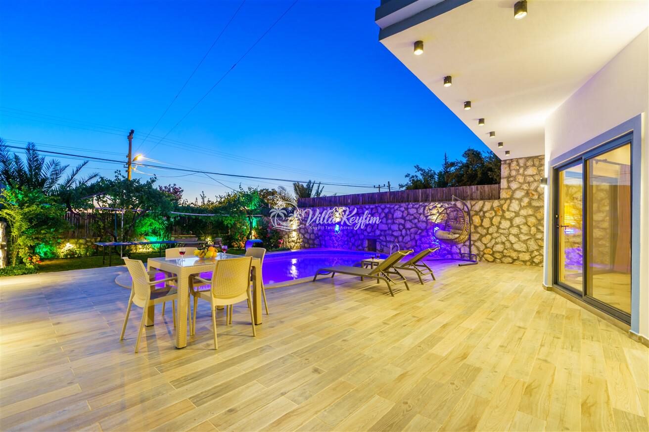 Villa Yek — 11