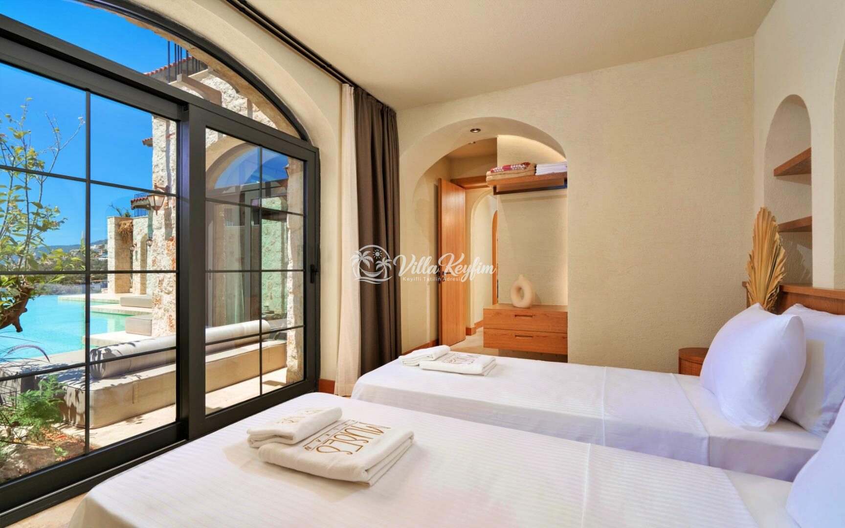 Villa Muses Erato — 64