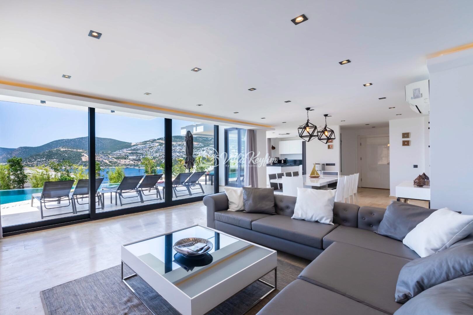 Villa Lumineux — 45