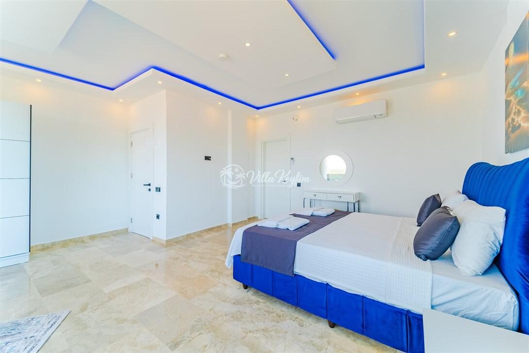 Villa Sea Pro — 50
