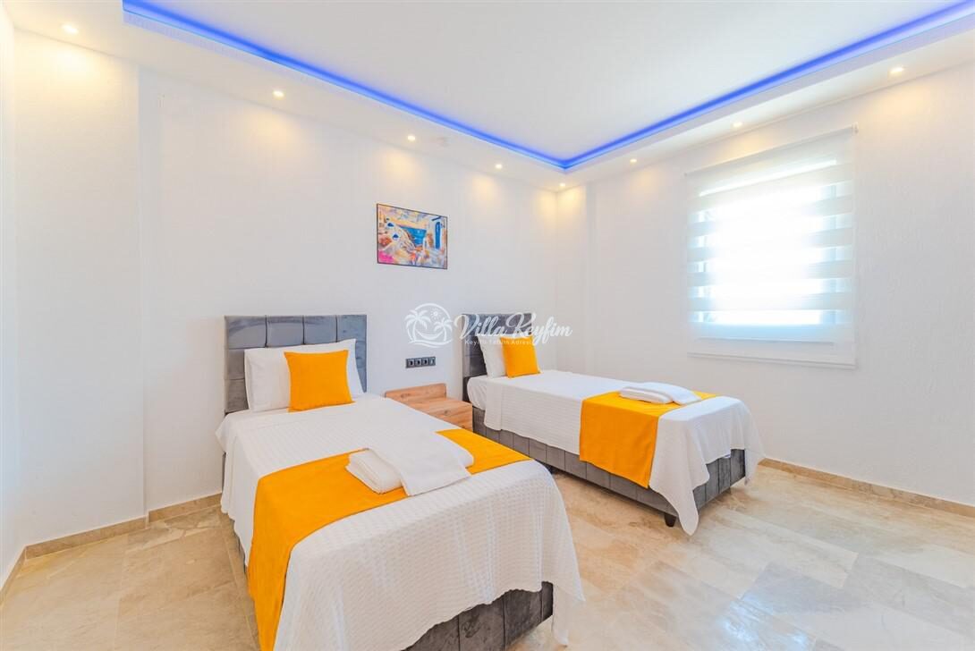 Villa Sea Pro — 54