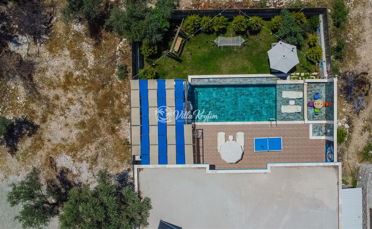 Villa Piker House — 60