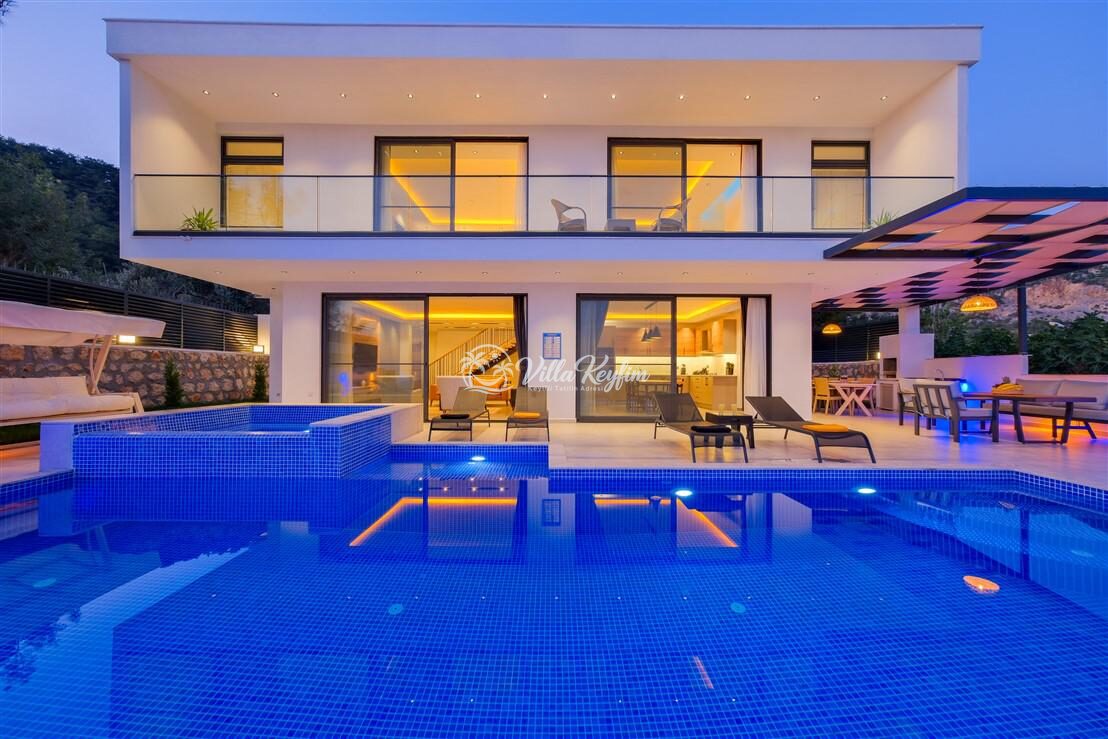Villa Dolce Deluxe — 4