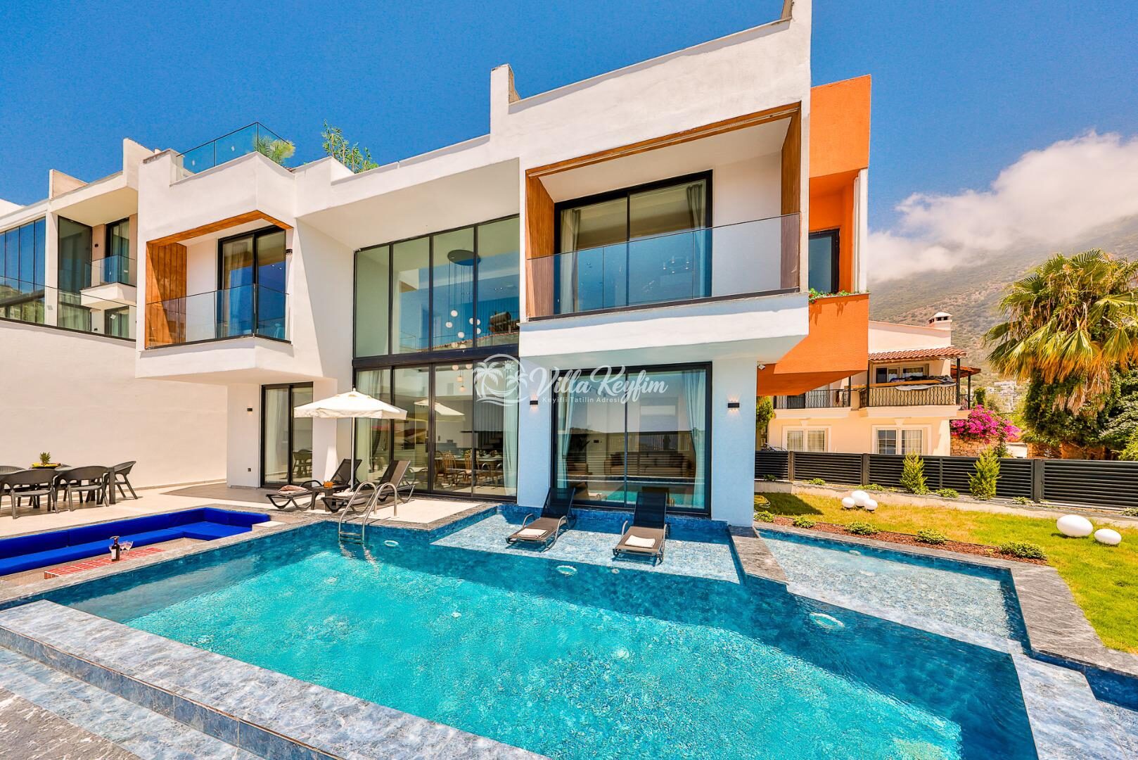 Villa Barlas — 9