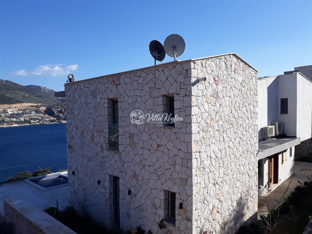 Villa Banu Exclusive — 169