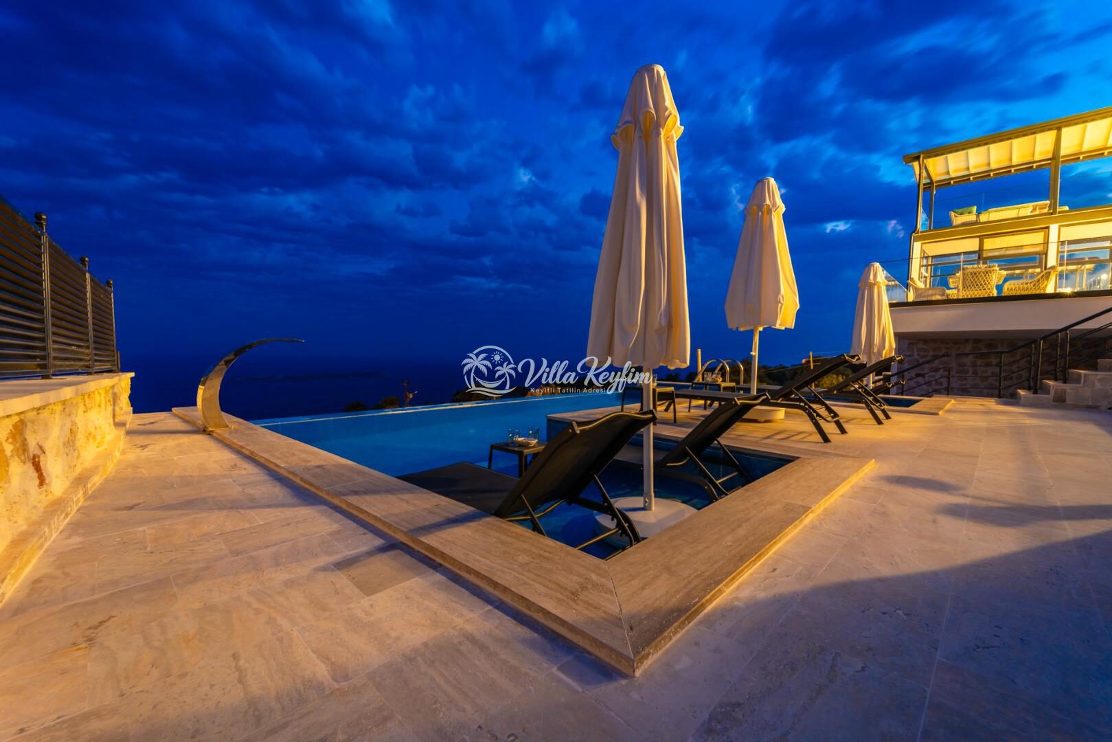 Villa Avenir — 12