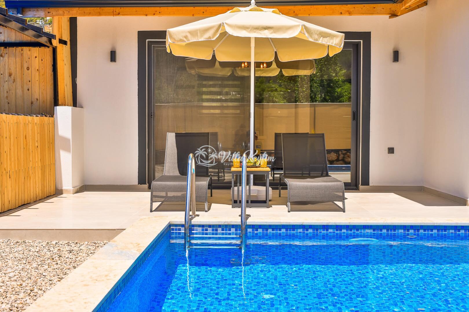 Villa Erisa — 23