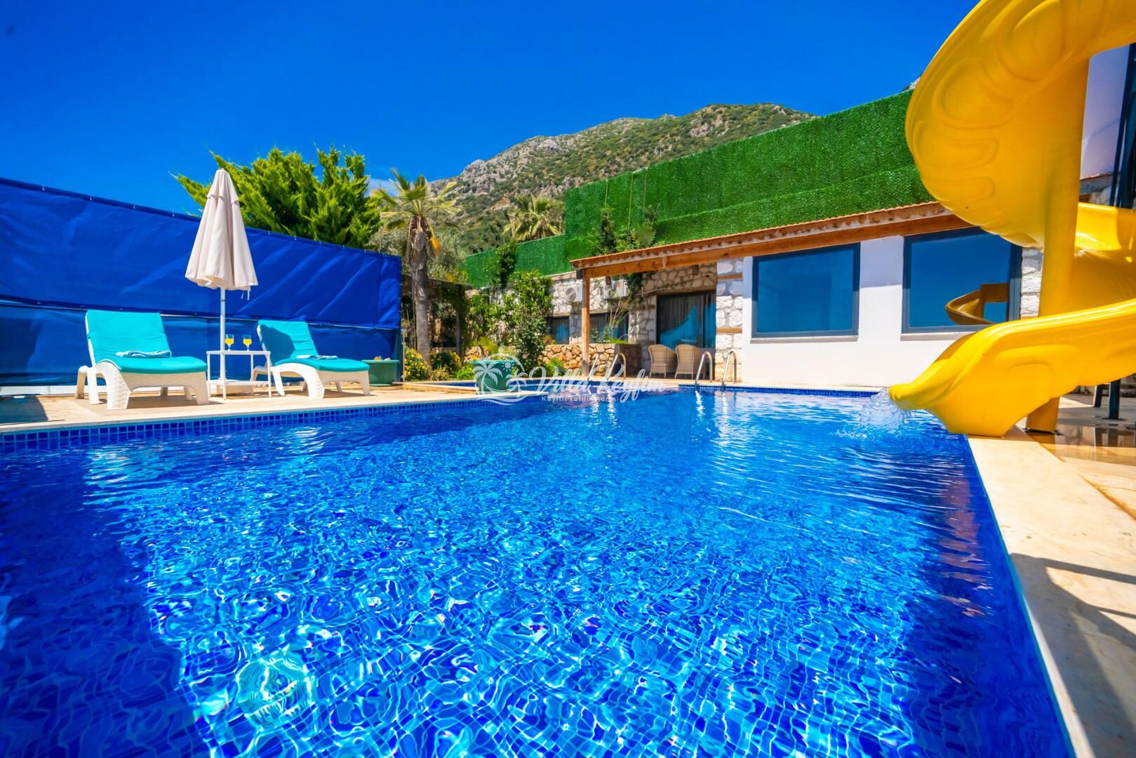 Villa Anahita — 1