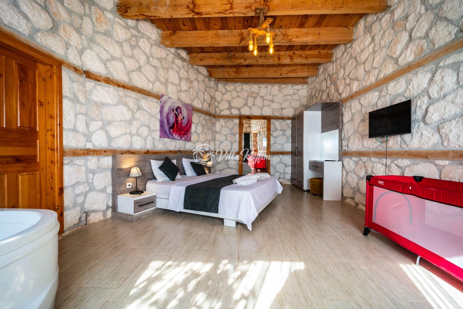 Villa Anahita — 33