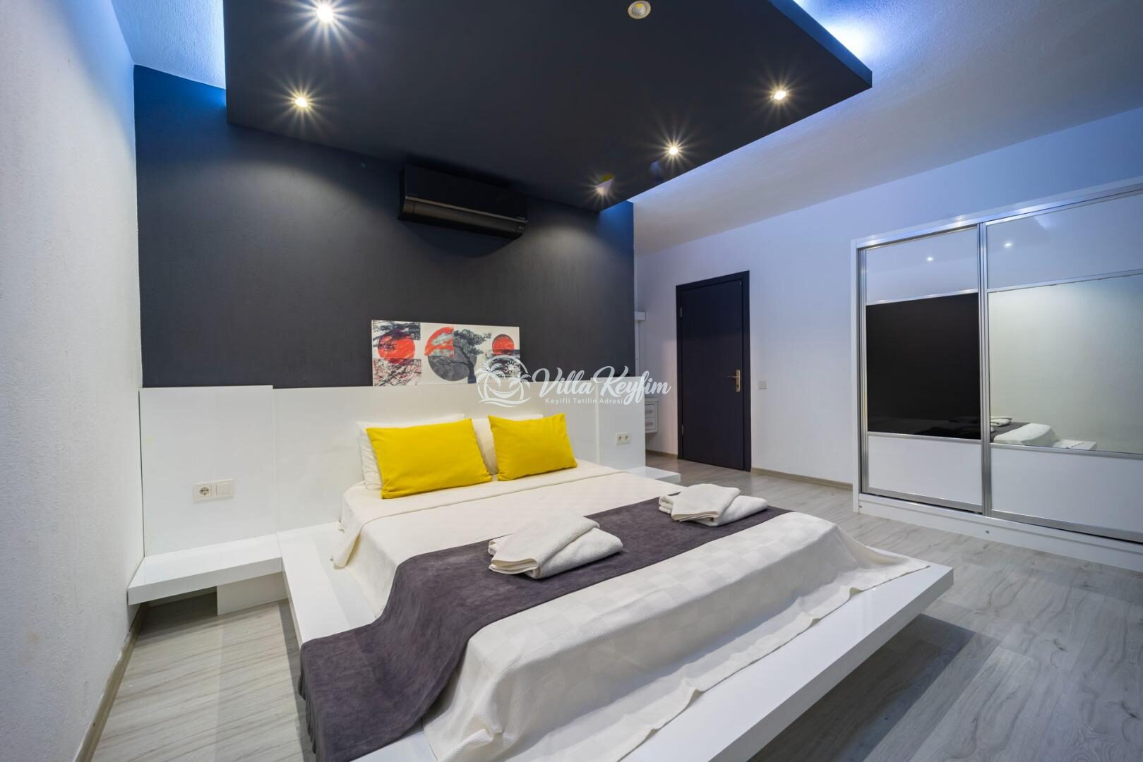 Villa Everest — 65