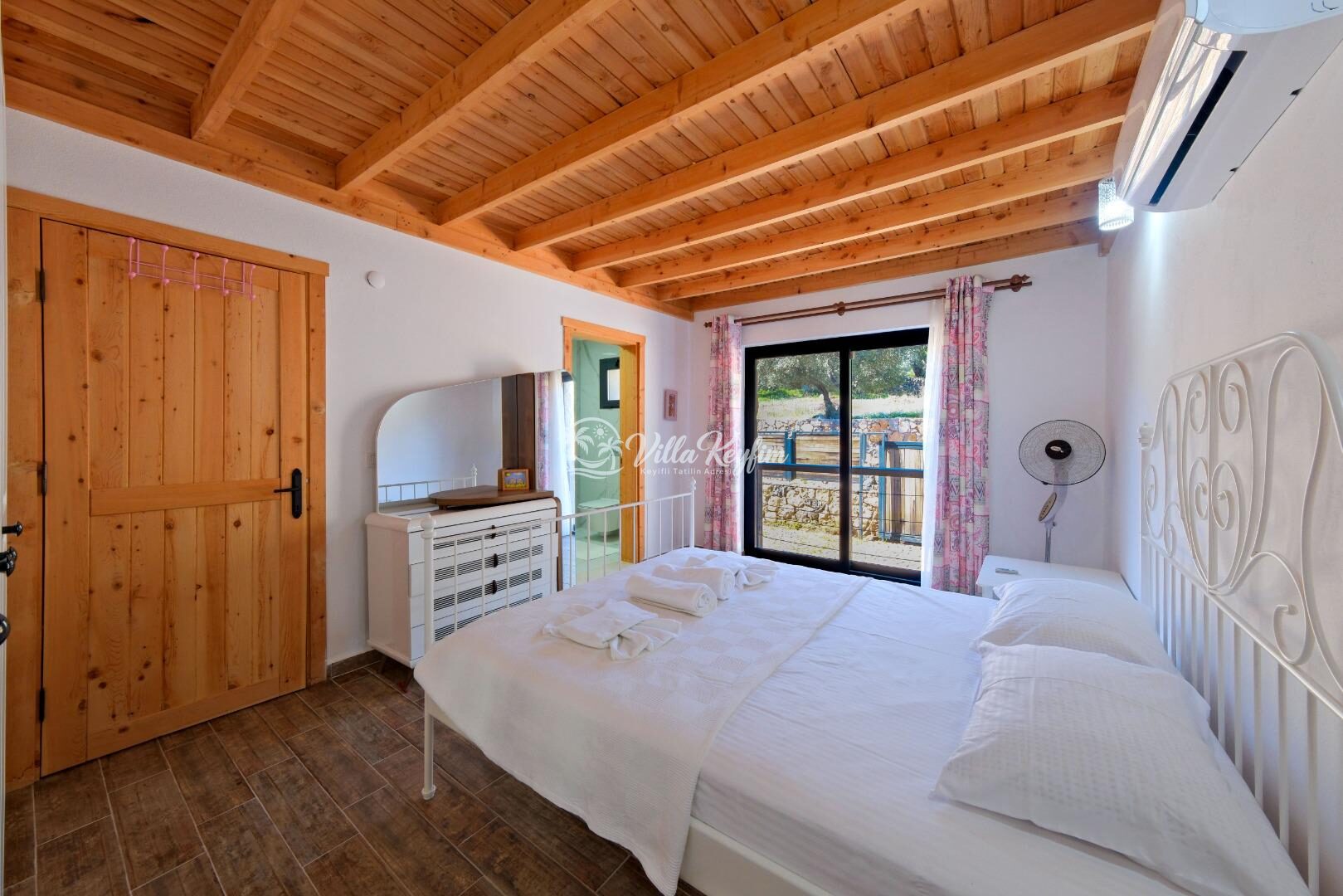 Villa Ayza — 36