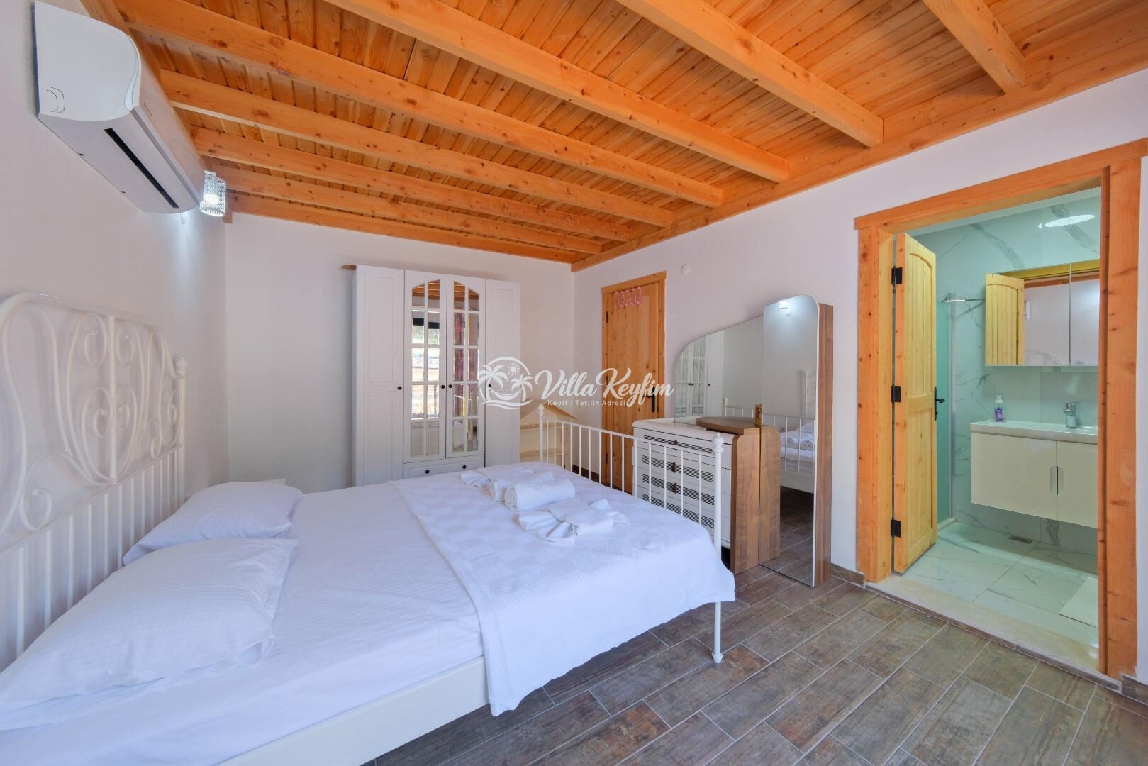 Villa Ayza — 44