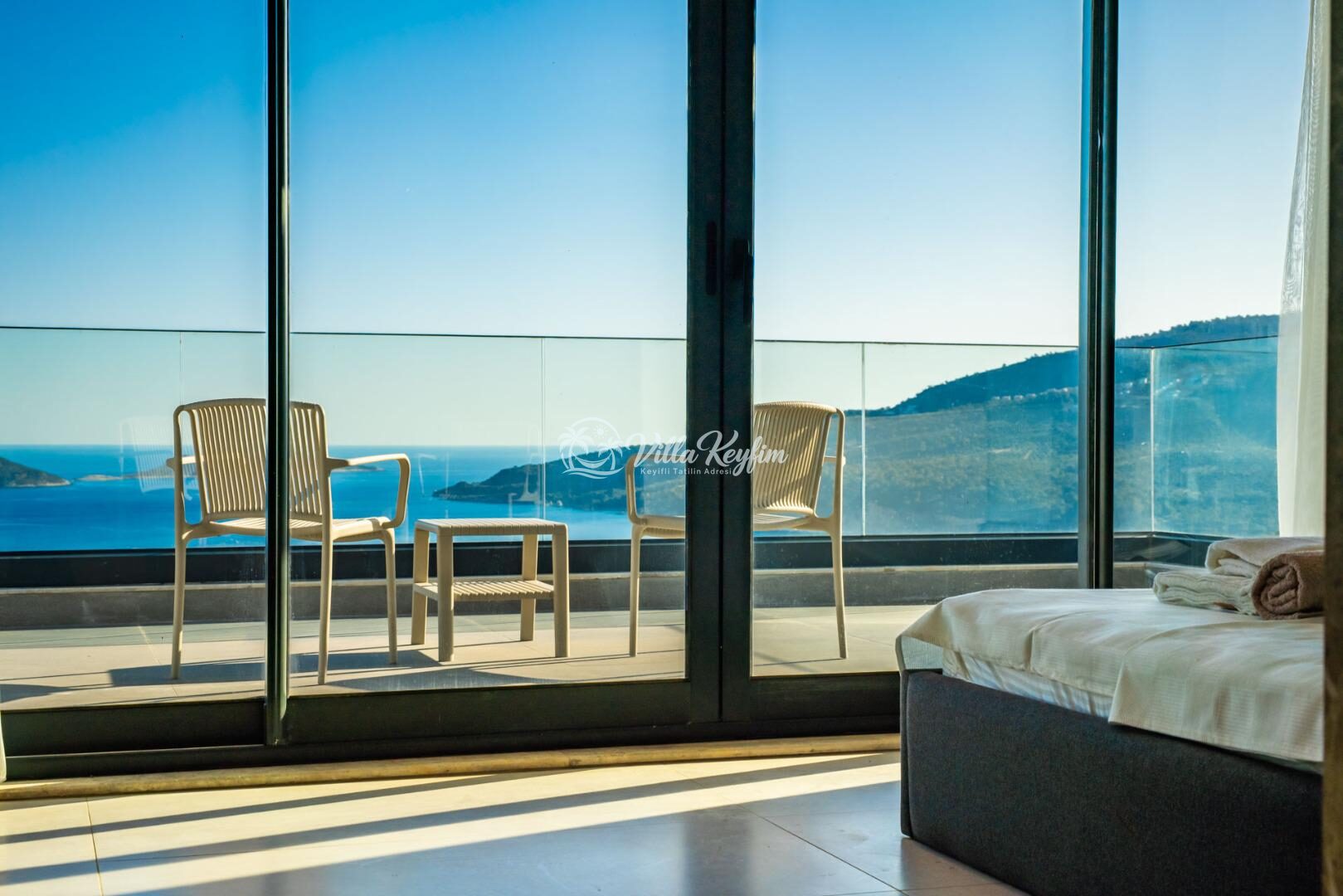 Villa Aura C — 32