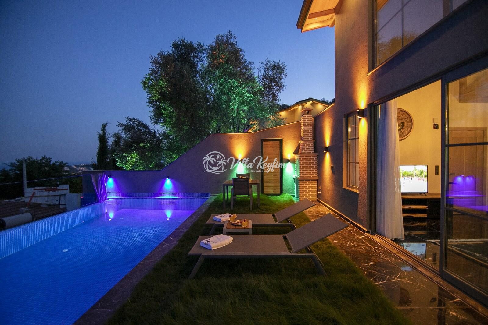 Villa Palace Small — 4