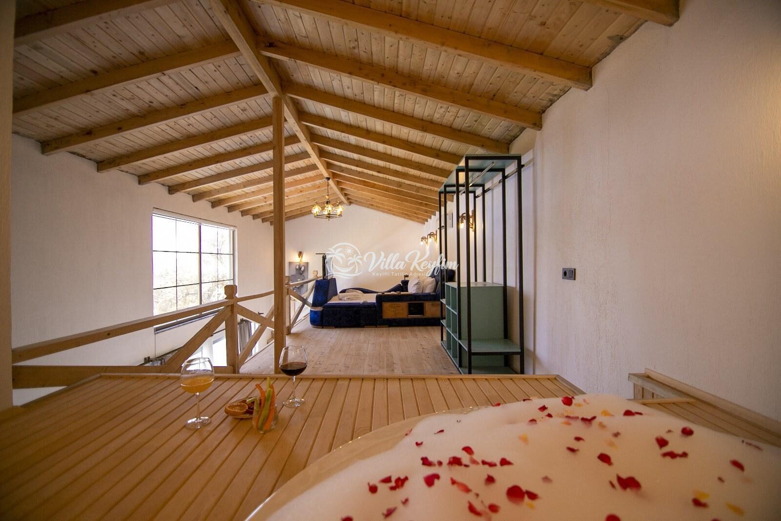 Villa Royal Little — 24