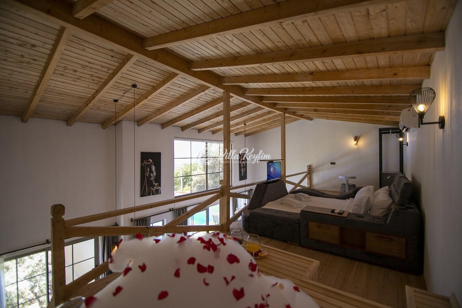 Villa Palace Small — 27