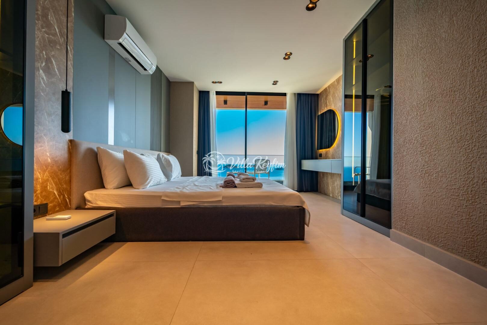 Villa Aura E — 54