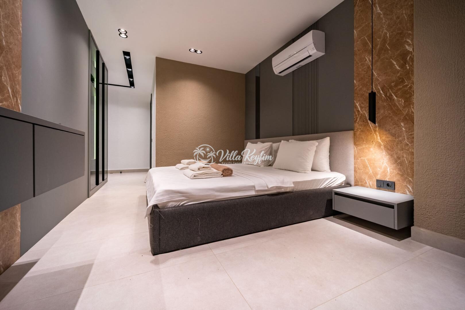 Villa Aura D — 69