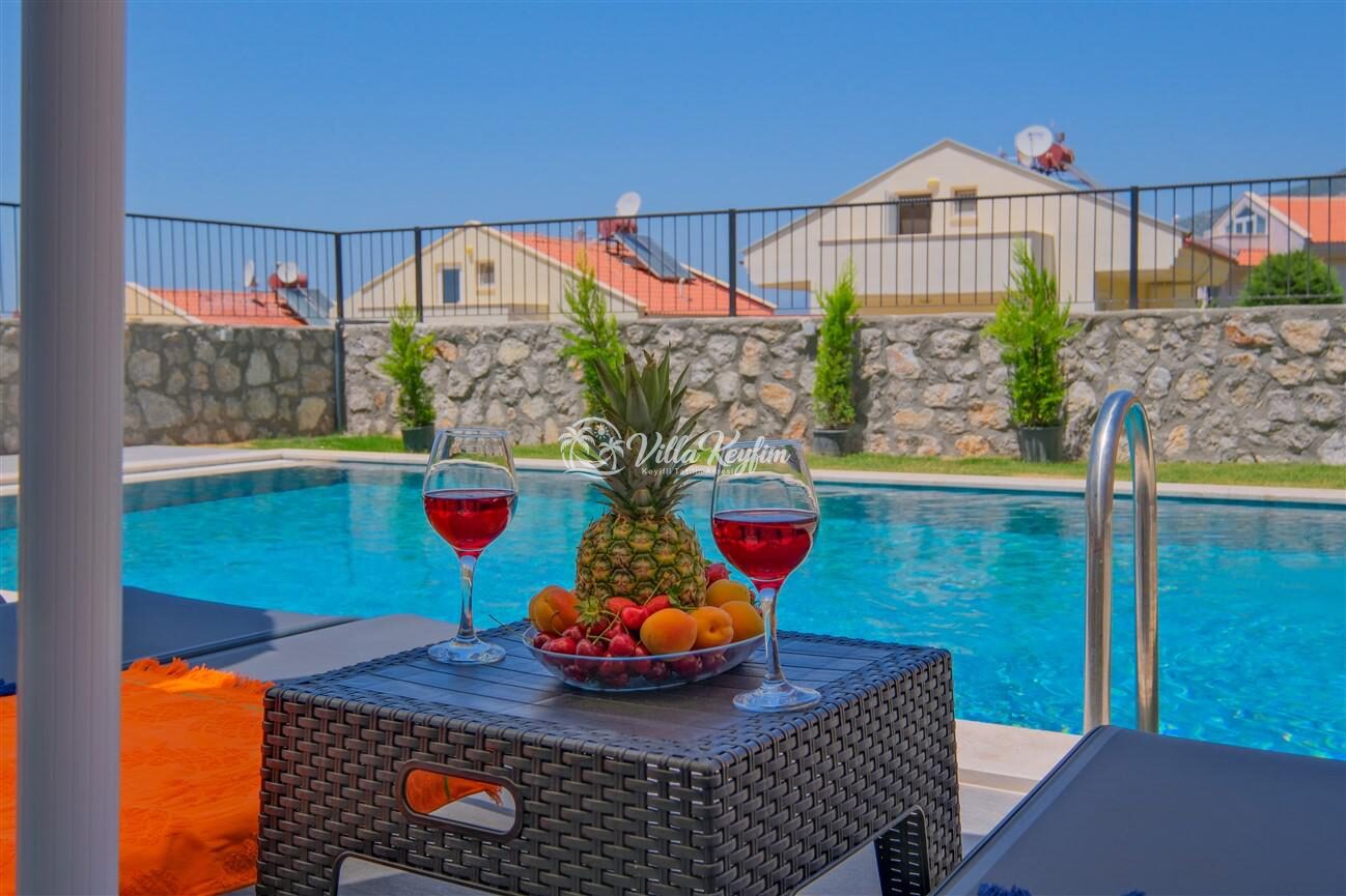 Villa Santorini — 8